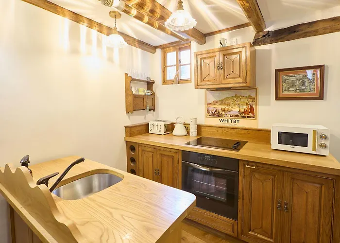 別荘 Host & - The Spirit *